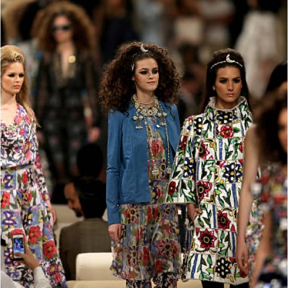 Chanel Paris to Dubai Lambskin Leather Jacket sz 38 w/ tags - Picture 2 of 12